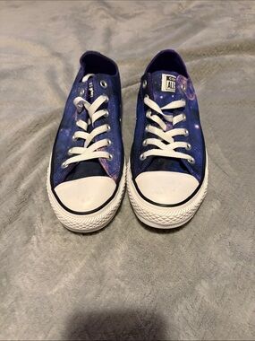 Converse Woman’s Galaxy Print Low-Top Sneakers - Purple & Blue